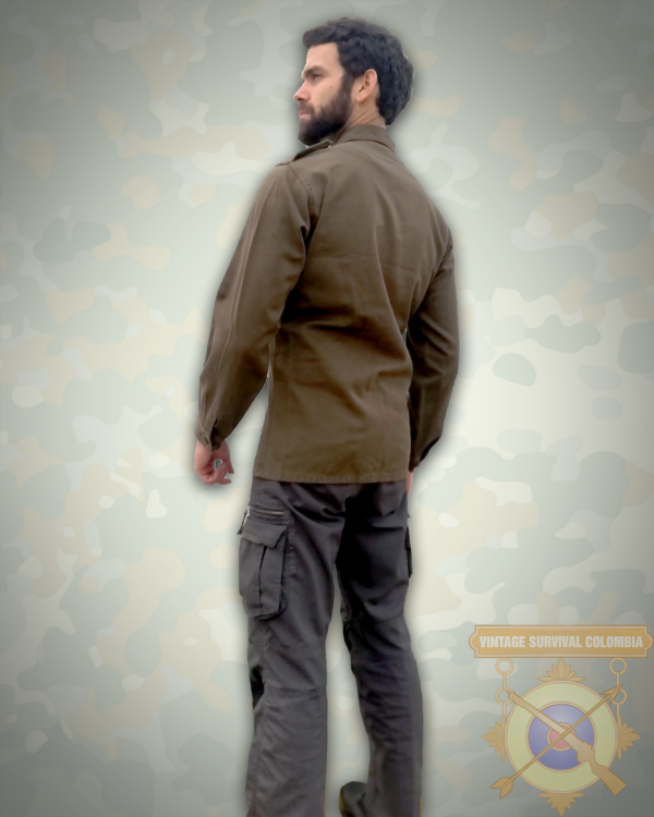 AUSK75SHIRT-3 Camisa austriaca verde oliva modelo Kaz.75