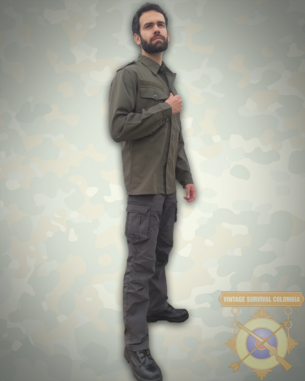 AUSK75SHIRT-4 Camisa austriaca verde oliva modelo Kaz.75