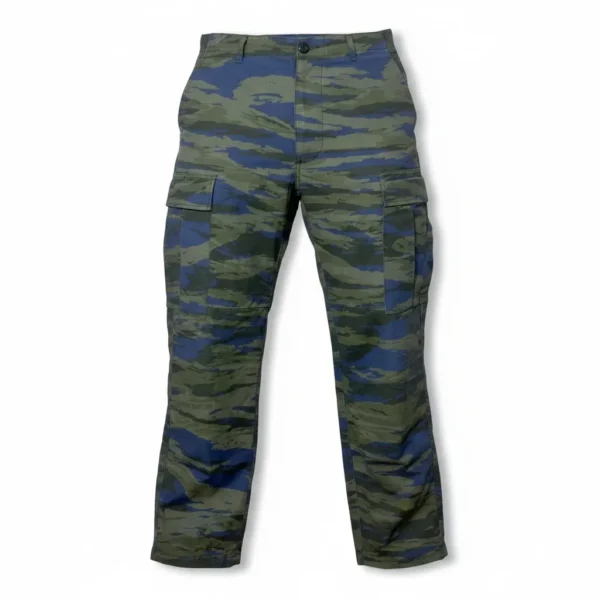 Flat Lay-988a5d5f-dba6-4e71-af8b-c25f2e154076 Pantalones camuflados de la Fuerza Aérea Griega