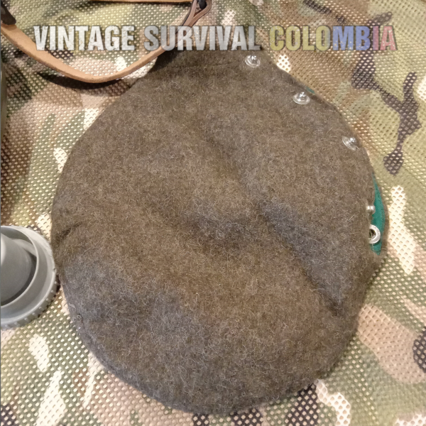 M60CANTEEN-6 Cantimplora de Checoslovaquia modelo M60