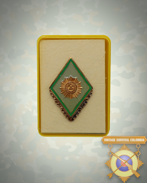 MDINVA-4 Pin O Medalla Militar Antigua De Oficial Alemán De La Nva