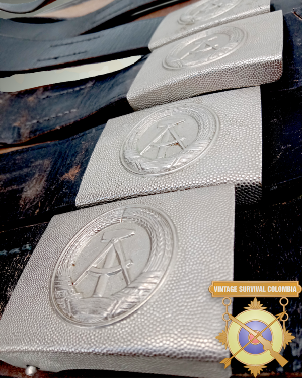 NVABLT-4 Cinturon O Reata De Cuero Militar Alemania Oriental Grado2