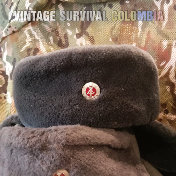 Gorro ushanka soviético de la Alemania Oriental Nazionale Volksarmee