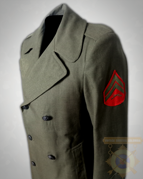 Abrigo militar americano de gabardina de lana de sarga rango de cabo de los US Marines 1979