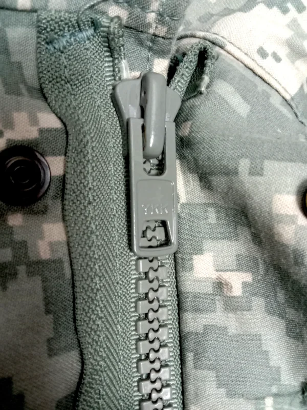 10 Chaqueta field jacket M-65 de camuflaje UCP