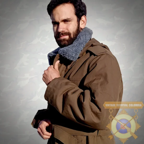 Parka soviética Vz.85 checoslovaca con afelpado, cuello y capucha