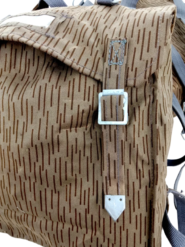 12 Morral de asalto de camuflaje Strichtarn de la Alemania Oriental