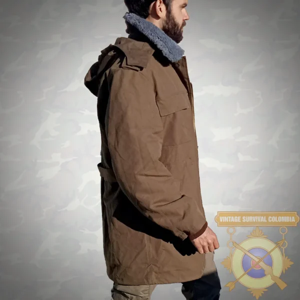 Parka soviética Vz.85 checoslovaca con afelpado, cuello y capucha