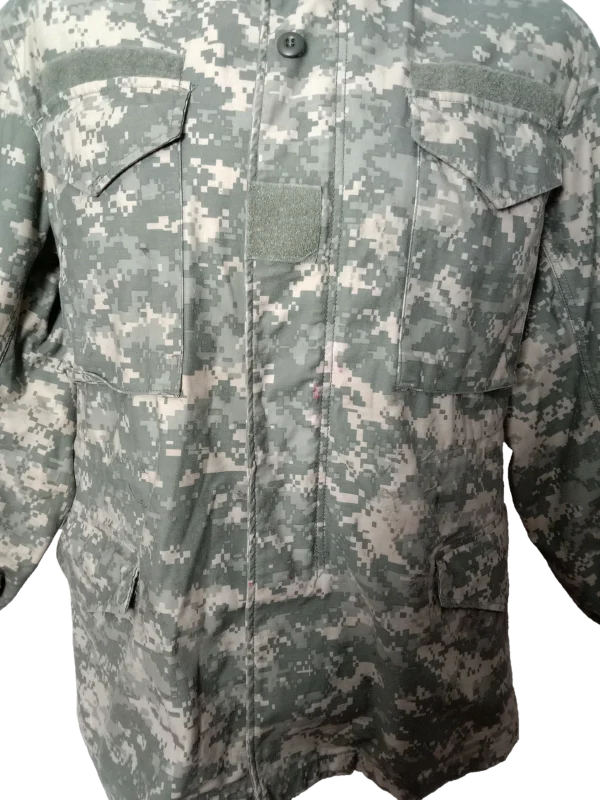 4 Chaqueta field jacket M-65 de camuflaje UCP
