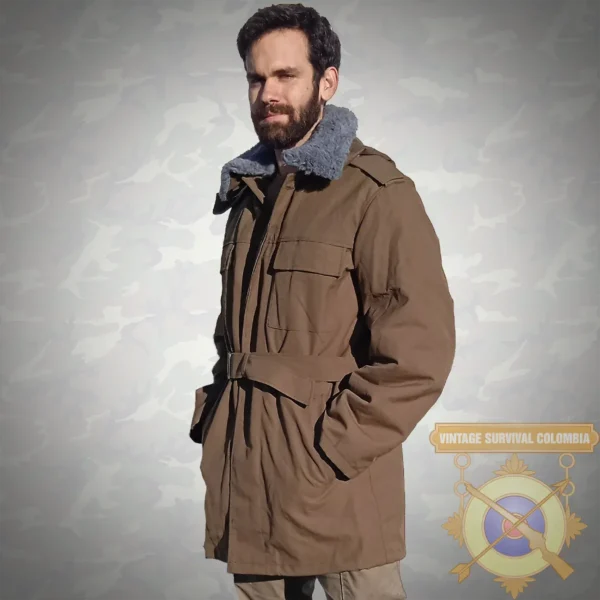 Parka soviética Vz.85 checoslovaca con afelpado, cuello y capucha