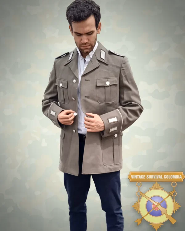 LANA 3 Chaqueta de lana de oficial de la Alemania Oriental