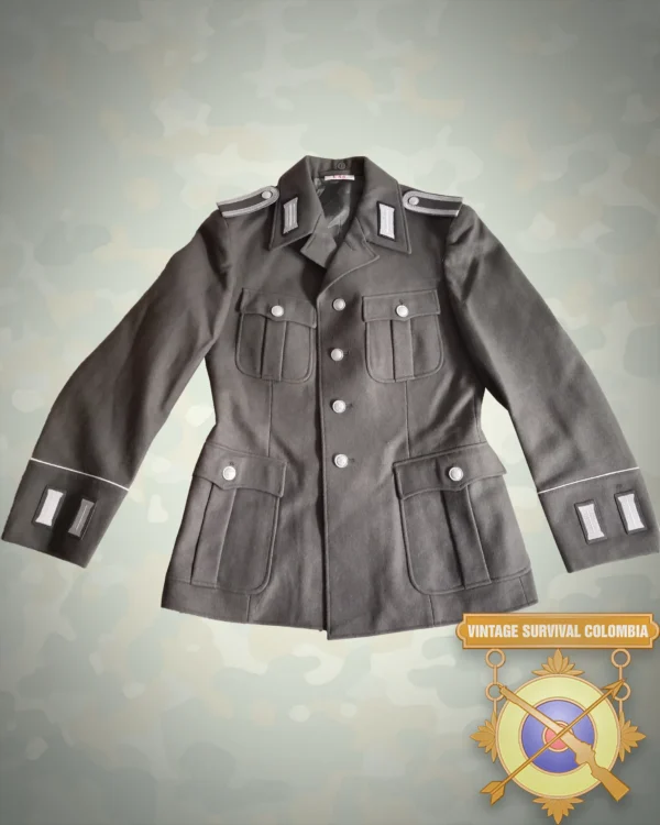 LANA 6 Chaqueta de lana de oficial de la Alemania Oriental