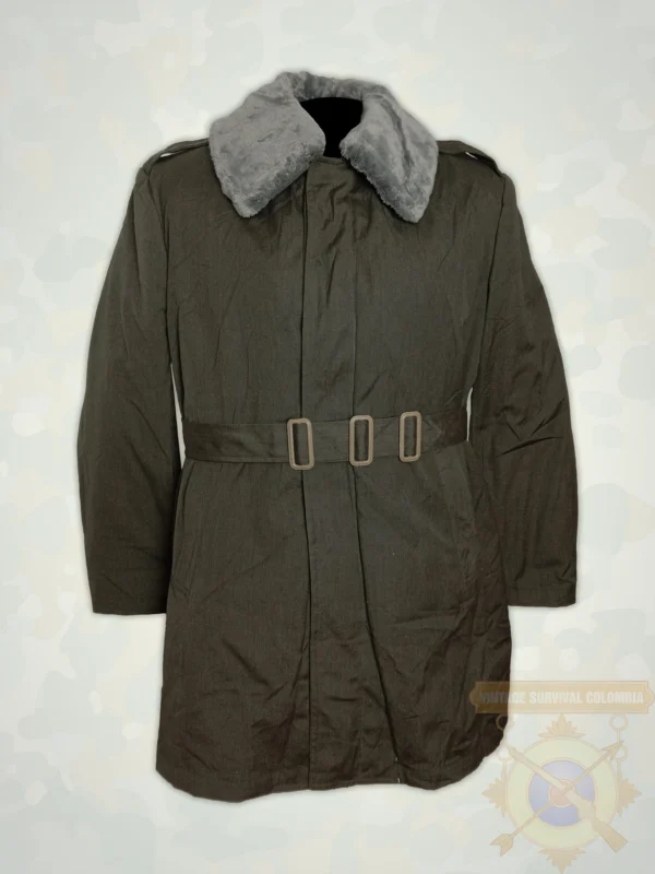 1 Parka rumana con cuello afelpado y aislante térmico removible