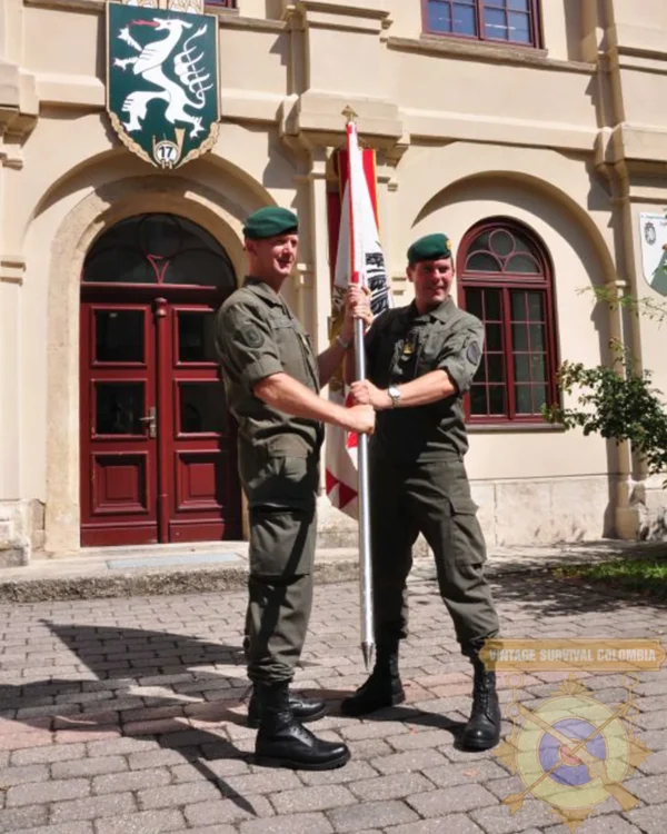 10 Chaqueta guerrera Anzug.03 austriaca