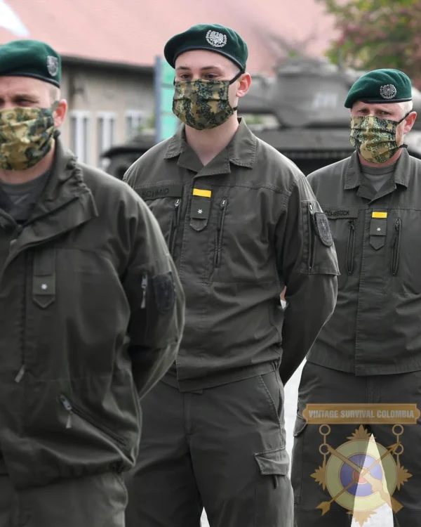 11 Chaqueta guerrera Anzug.03 austriaca