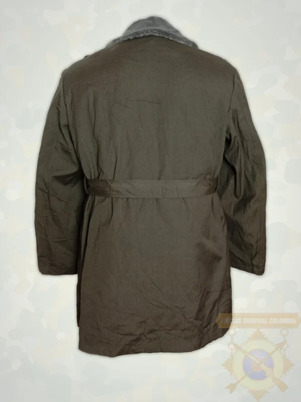 6 Parka rumana con cuello afelpado y aislante térmico removible