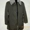 7 Parka rumana con cuello afelpado y aislante térmico removible