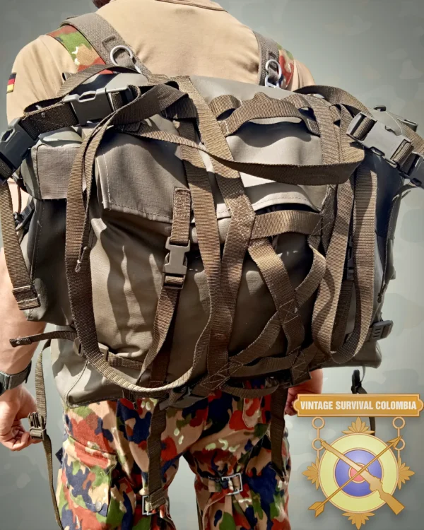 Morral impermeable suizo M.90
