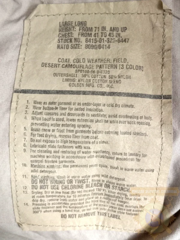 Chaqueta M-65 de camuflaje tricolor desértico de la Décima División de Infantería de Montaña.