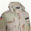 Chaqueta M-65 de camuflaje tricolor desértico de la Décima División de Infantería de Montaña.
