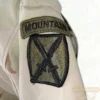 Chaqueta M-65 de camuflaje tricolor desértico de la Décima División de Infantería de Montaña.