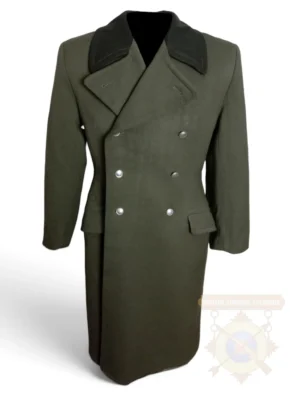 Abrigo de la Nazionale Volksarmee de la Alemania Oriental